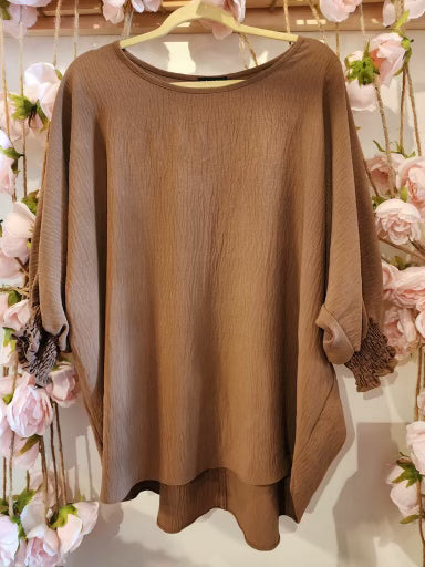 Curvy Coffee Elastic Sleeve Air Flow Top